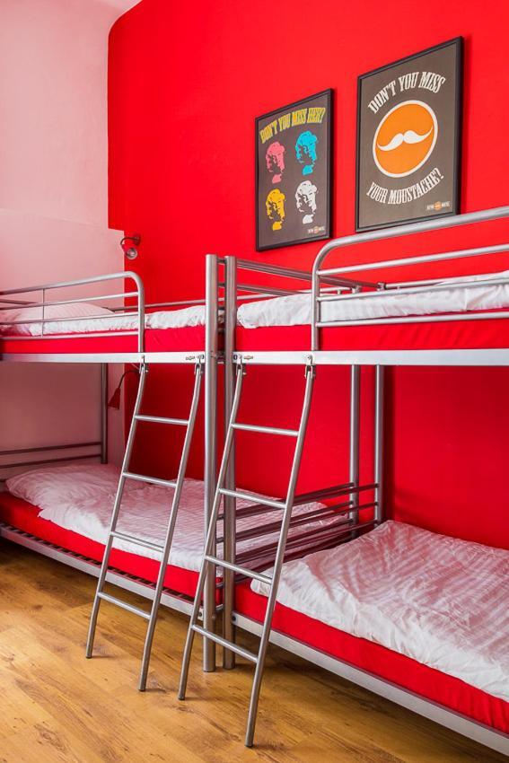 Retro Hostel Poznan Luaran gambar